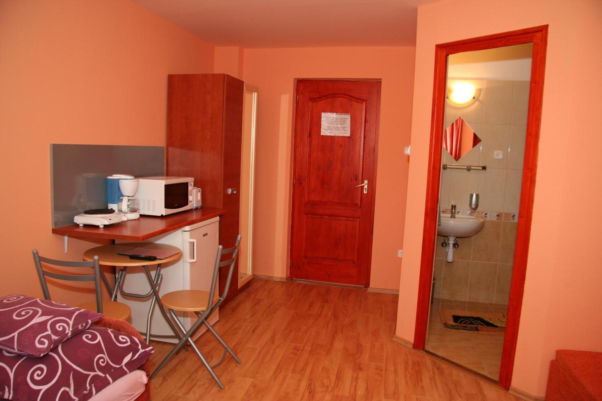 Erika Vendeghaz Otel Eğri Dış mekan fotoğraf