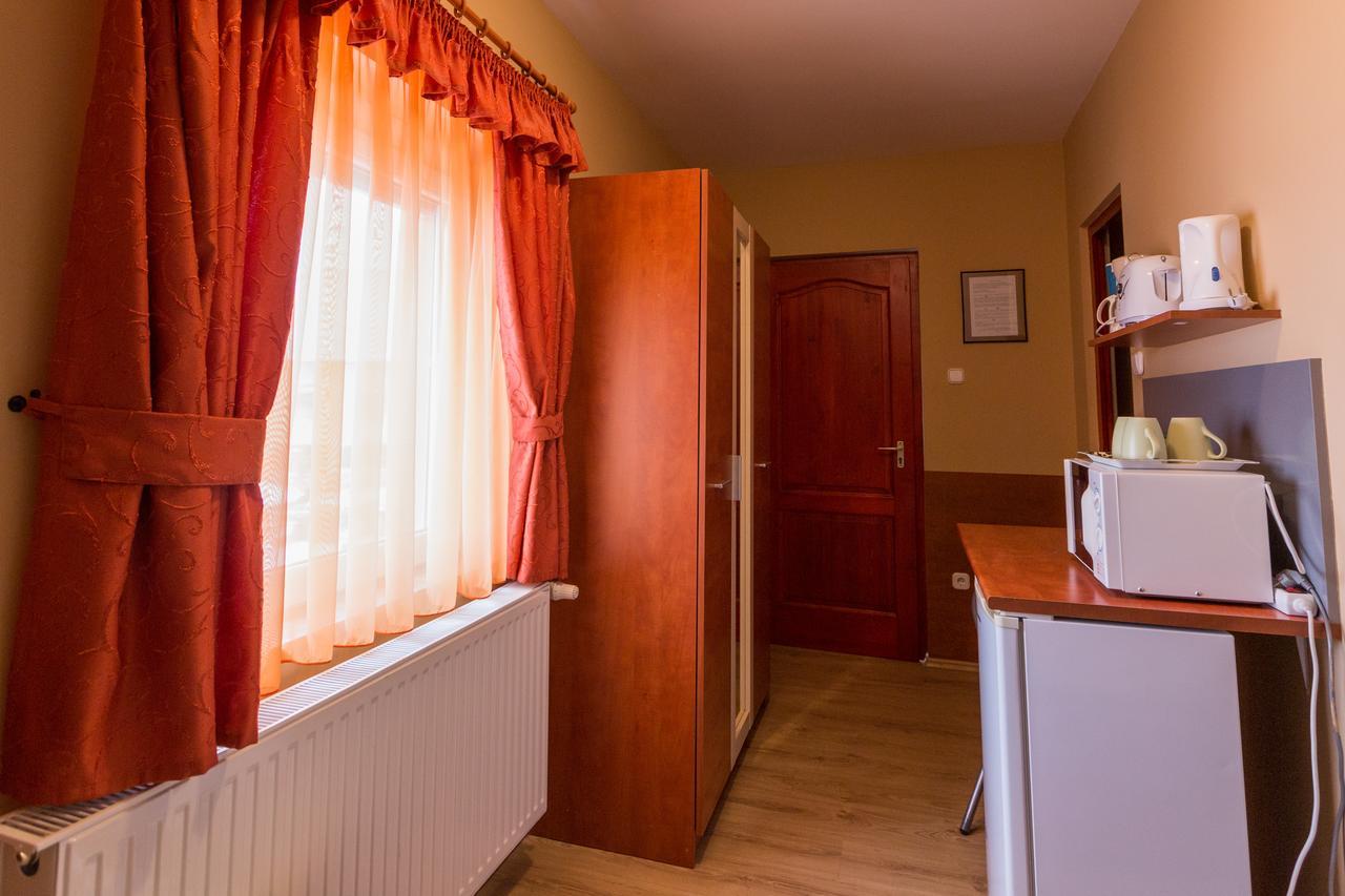 Erika Vendeghaz Otel Eğri Dış mekan fotoğraf